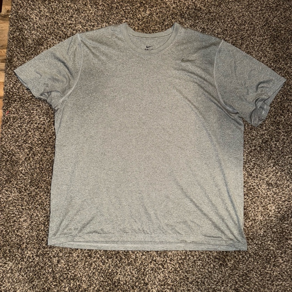 Nike Gray Short Sleeve Tee Classic Crew Neck